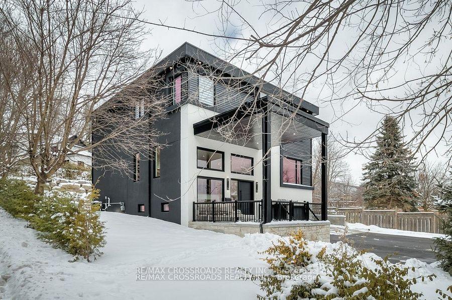Photo 2 of 696 Hillview Crescent, Pickering, West Shore — HOMEH