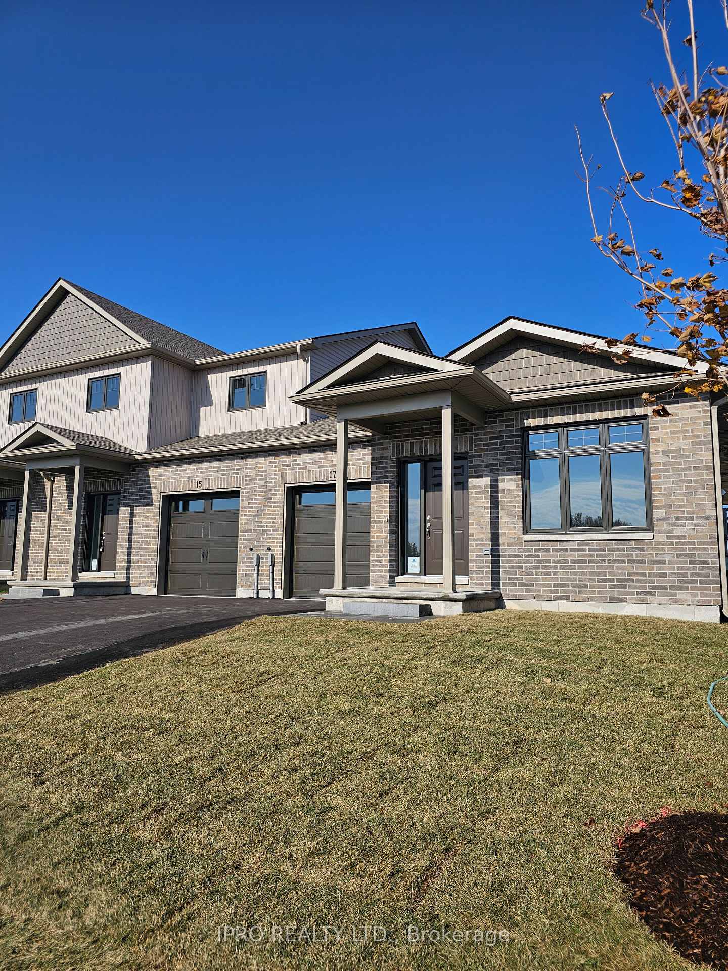 Photo 1 of 17 Beasley Crescent, Prince Edward County, Hallowell Ward — HOMEH
