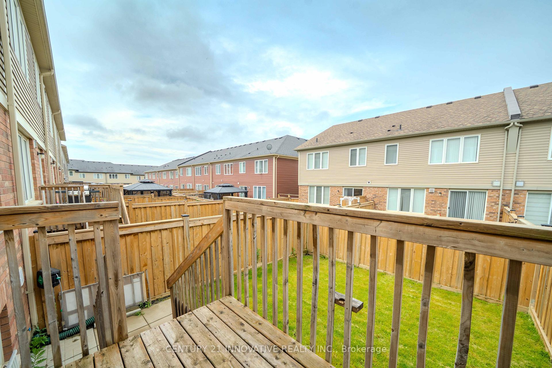 Photo 3 of 2462 Steeplechase Street, Oshawa, Windfields — HOMEH