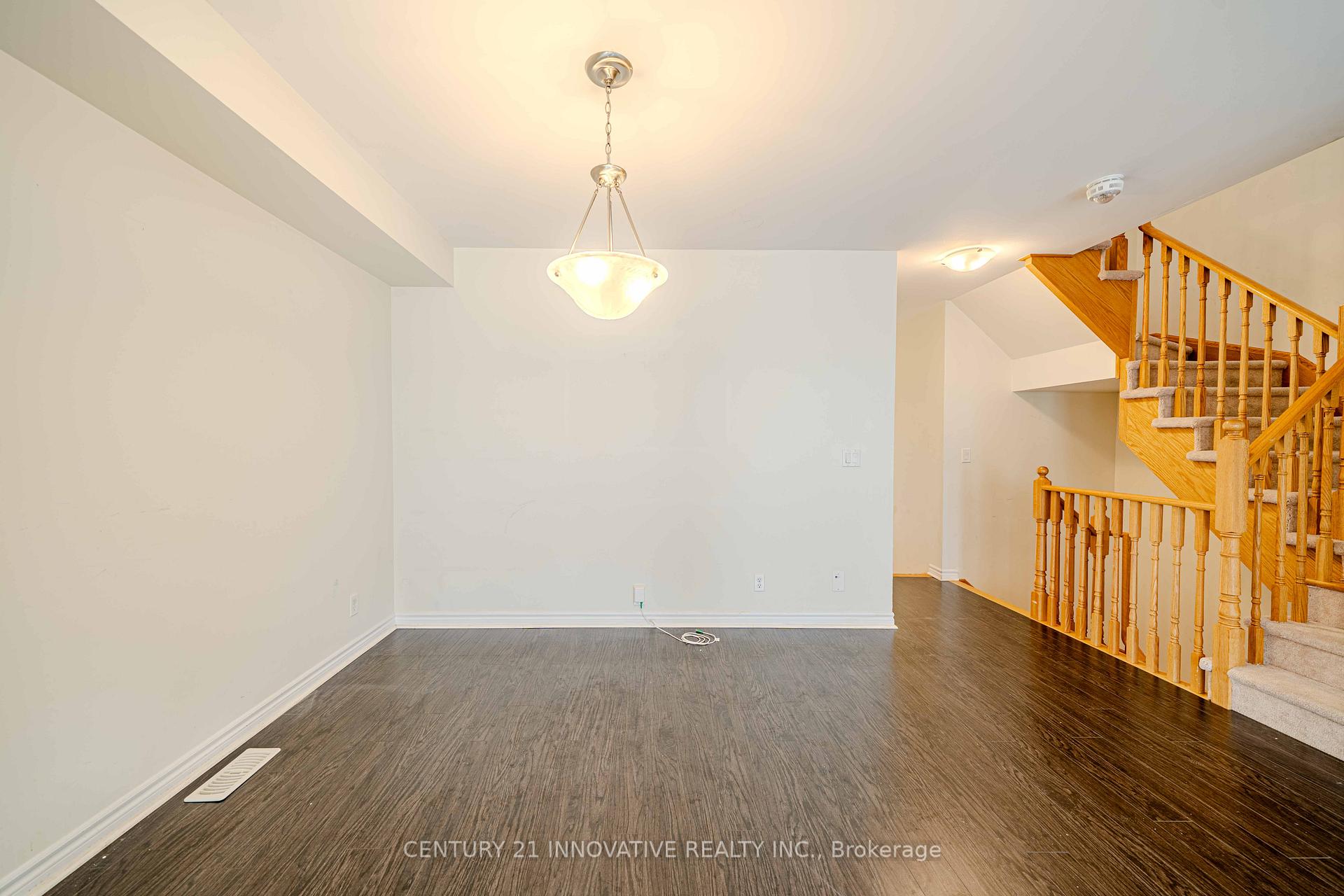 Photo 11 of 2462 Steeplechase Street, Oshawa, Windfields — HOMEH
