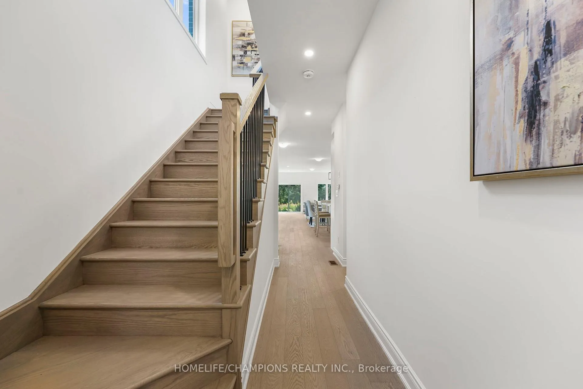 Photo 5 of 129 Guelph Street, Oshawa, Donevan — HOMEH