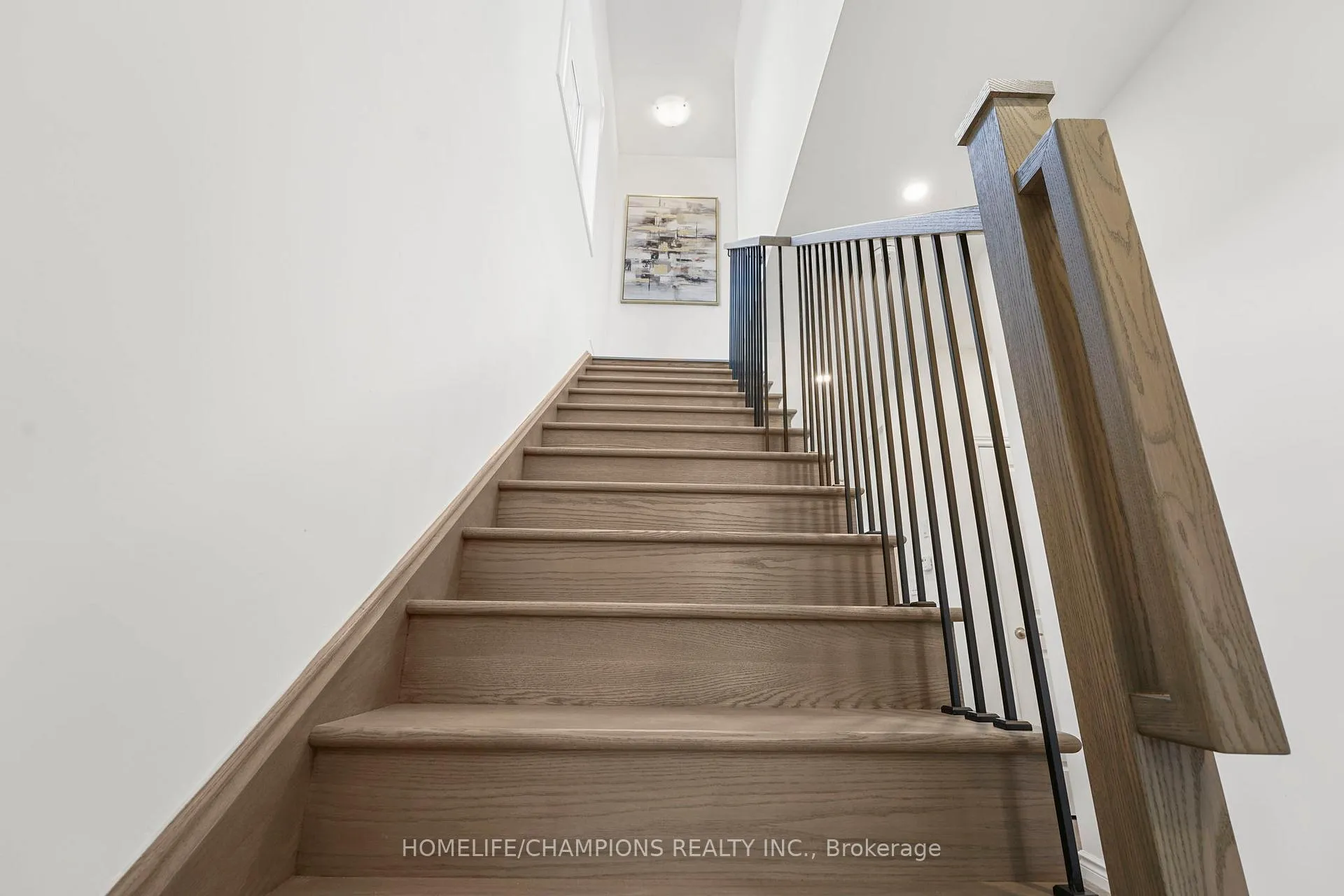 Photo 19 of 129 Guelph Street, Oshawa, Donevan — HOMEH