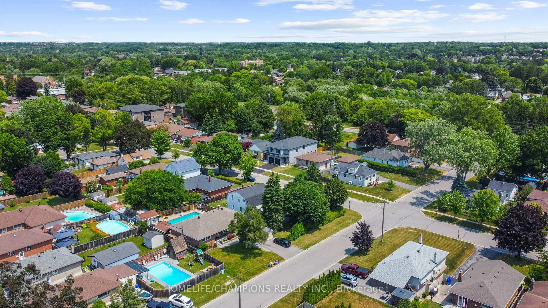 Photo 43 of 129 Guelph Street, Oshawa, Donevan — HOMEH