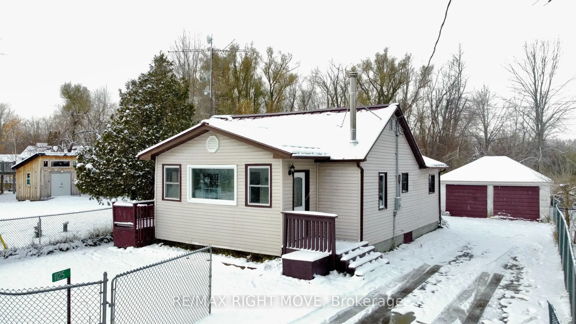 Front of 1125 Ramara Road 47