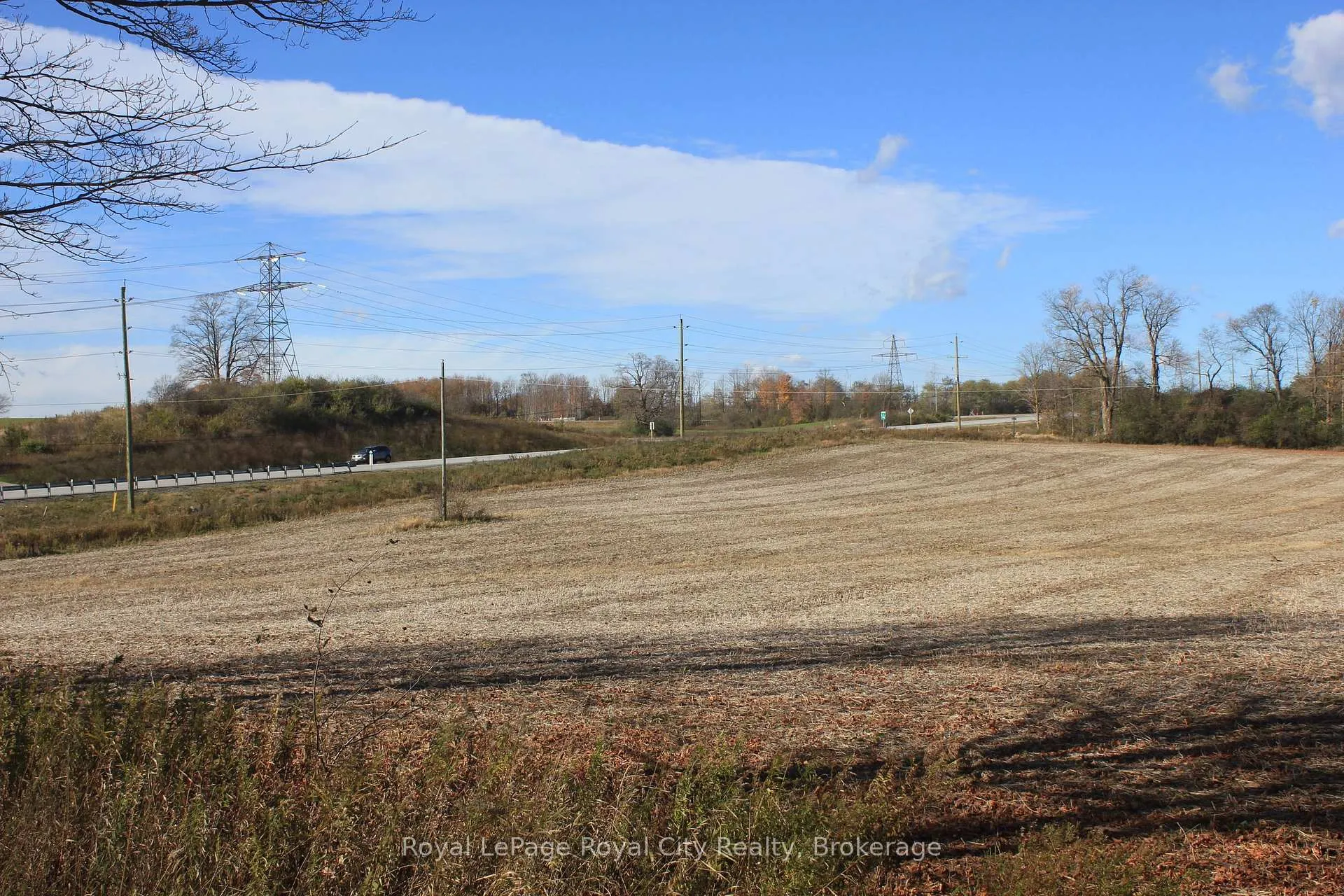 Photo 3 of 4507 Concession 7 Road, Puslinch, Rural Puslinch East — HOMEH