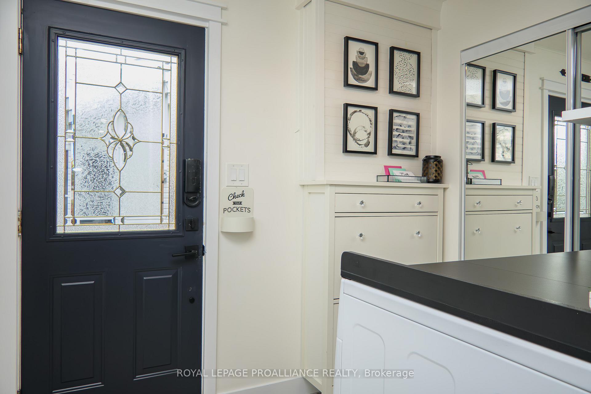 Photo 7 of 37 Leopold Street, Quinte West, Trenton Ward — HOMEH