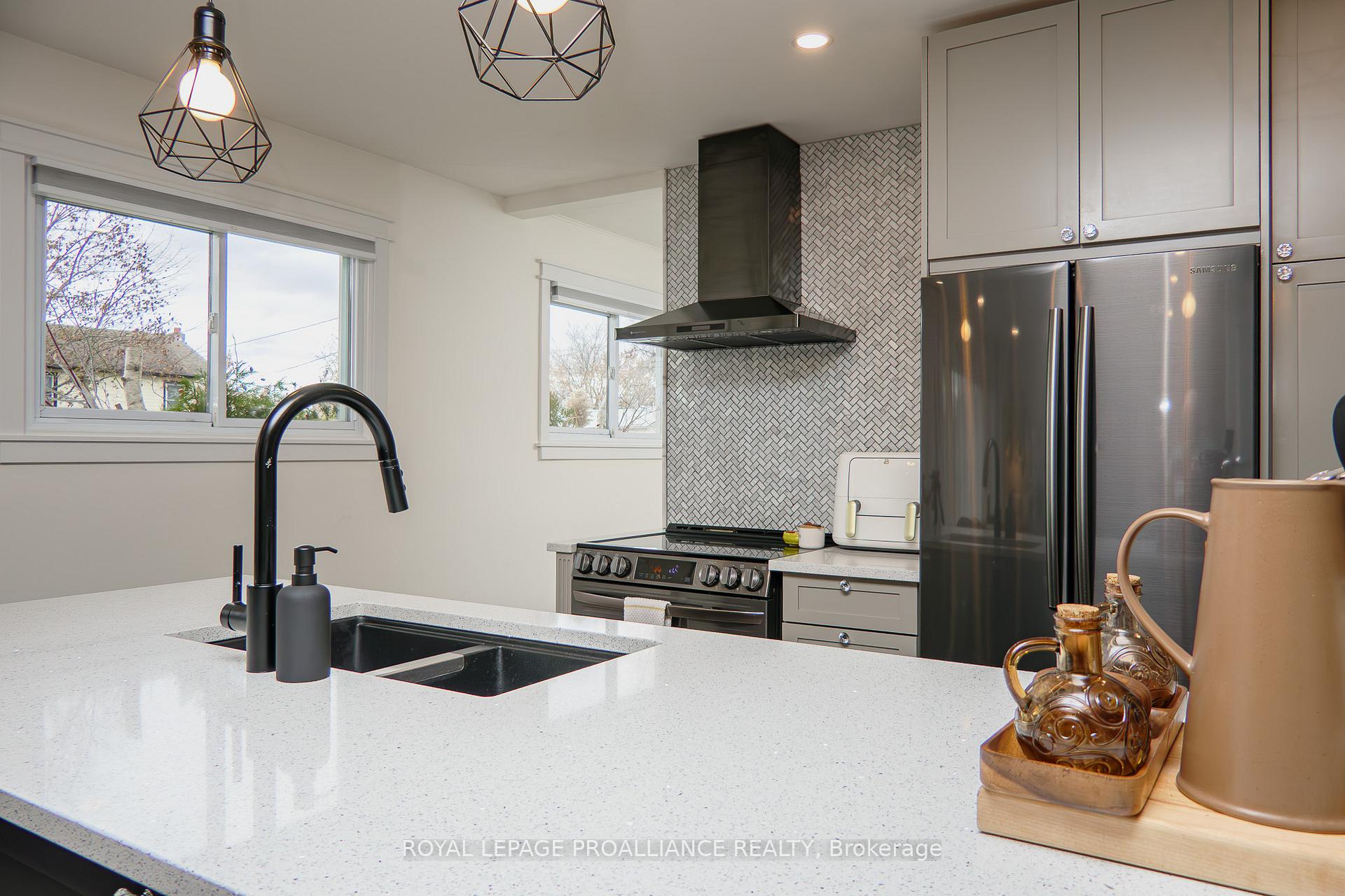 Photo 12 of 37 Leopold Street, Quinte West, Trenton Ward — HOMEH