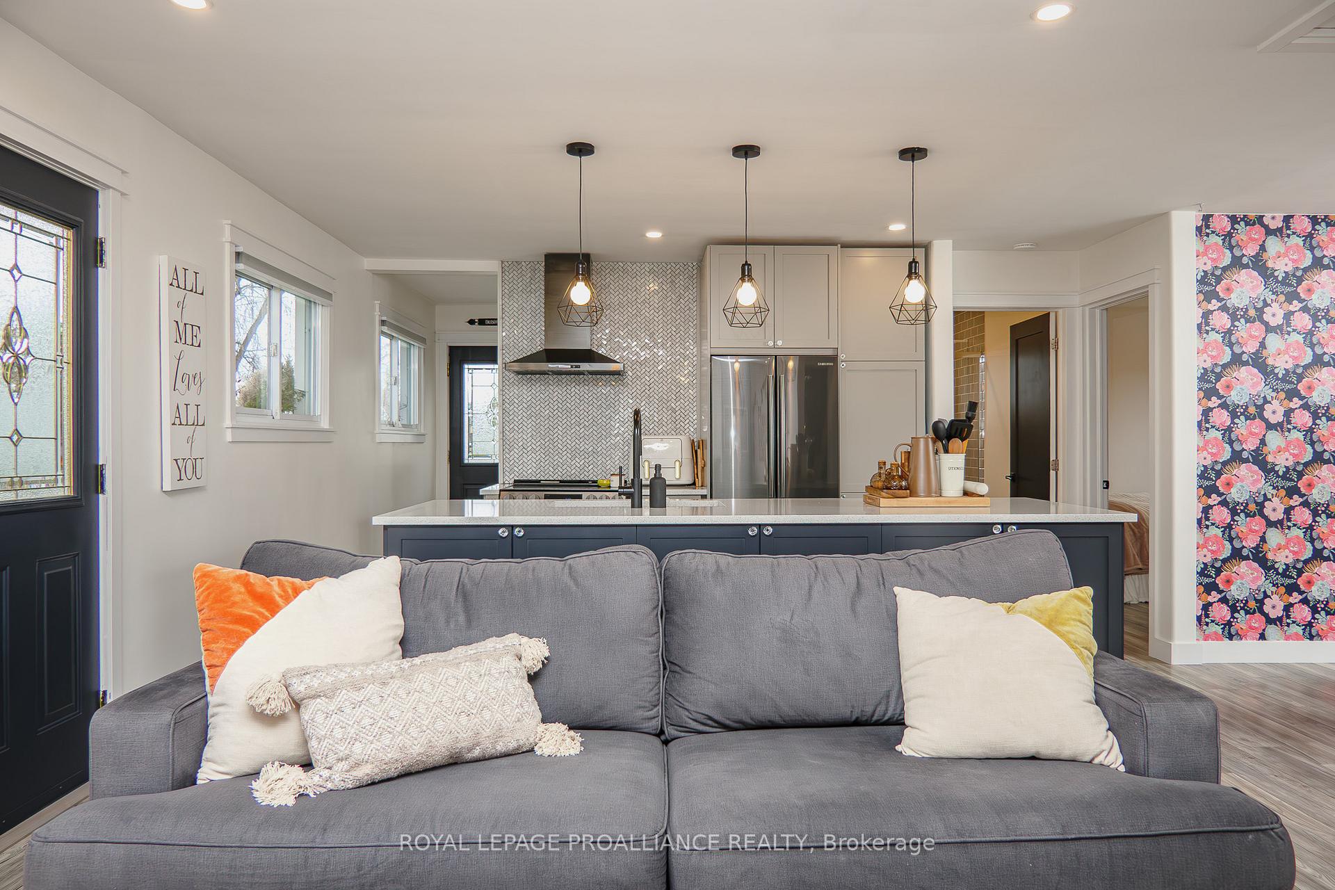 Photo 21 of 37 Leopold Street, Quinte West, Trenton Ward — HOMEH