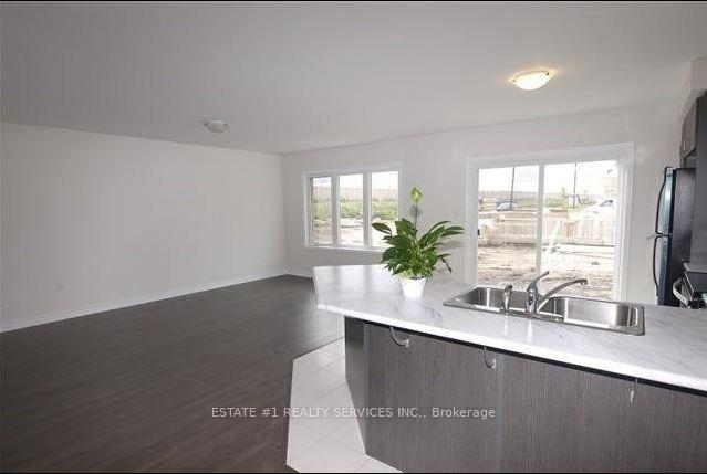 Photo 2 of 37 Dredge Court, Milton, Willmott — HOMEH