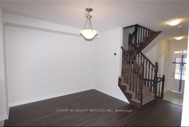 Photo 3 of 37 Dredge Court, Milton, Willmott — HOMEH