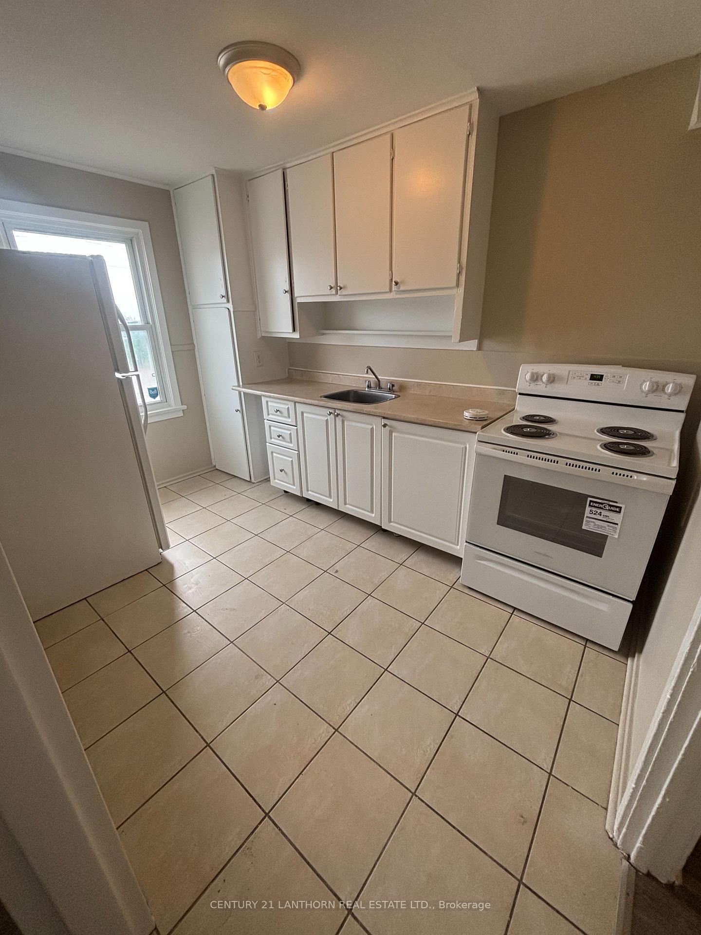Photo 5 of 12 Caen Court, Prince Edward County, Hallowell Ward — HOMEH