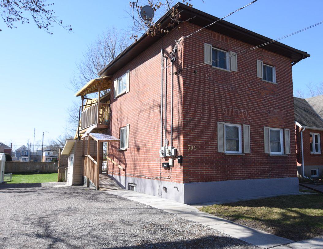 Front of Unit Upper, 509 Parnell Street