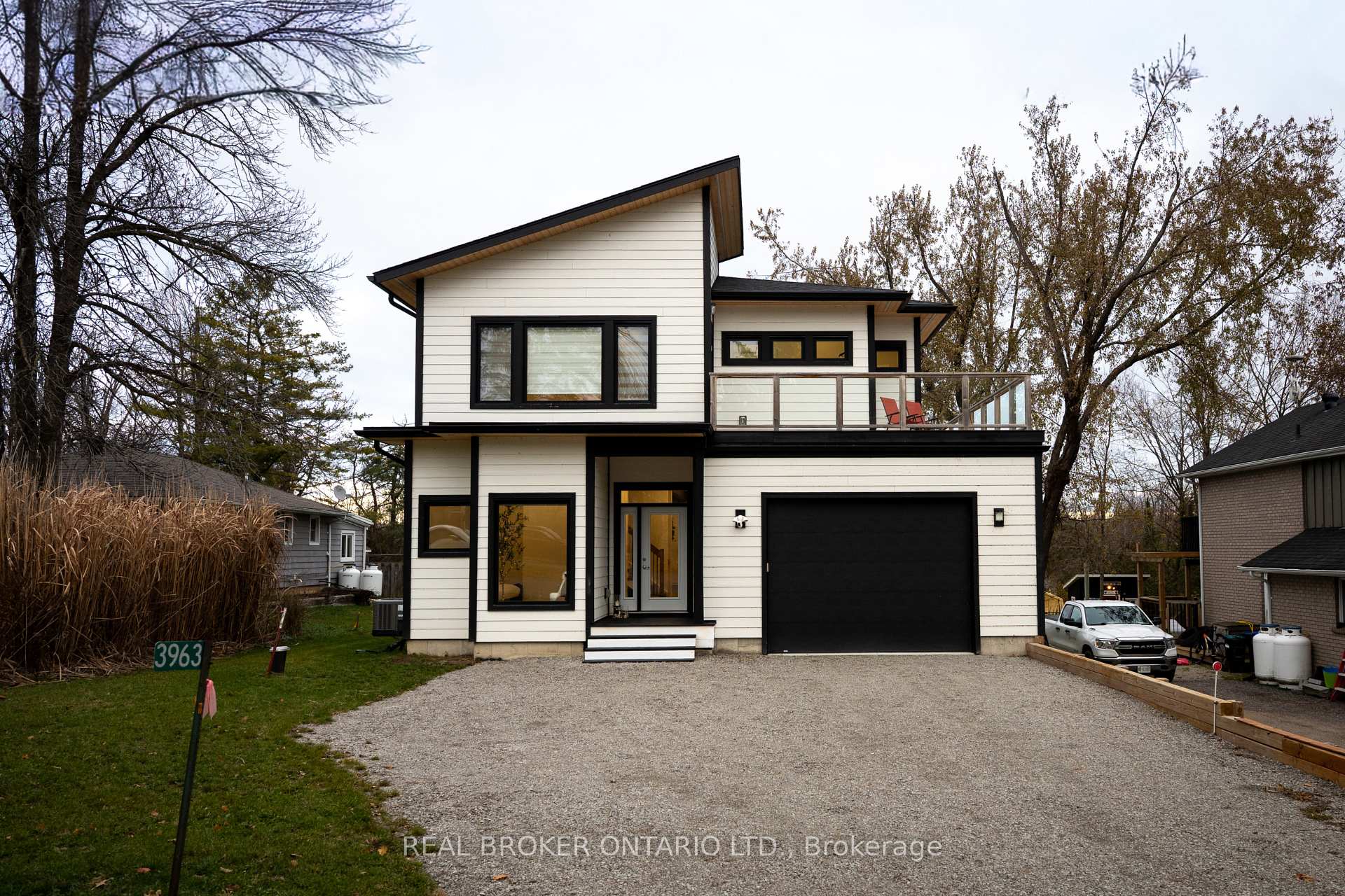 Photo 1 of 3963 Hilltop Road, Ramara, Rural Ramara — HOMEH