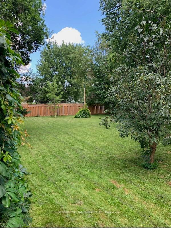 Photo 9 of 34 Talbot Street, Prince Edward County, Picton Ward — HOMEH