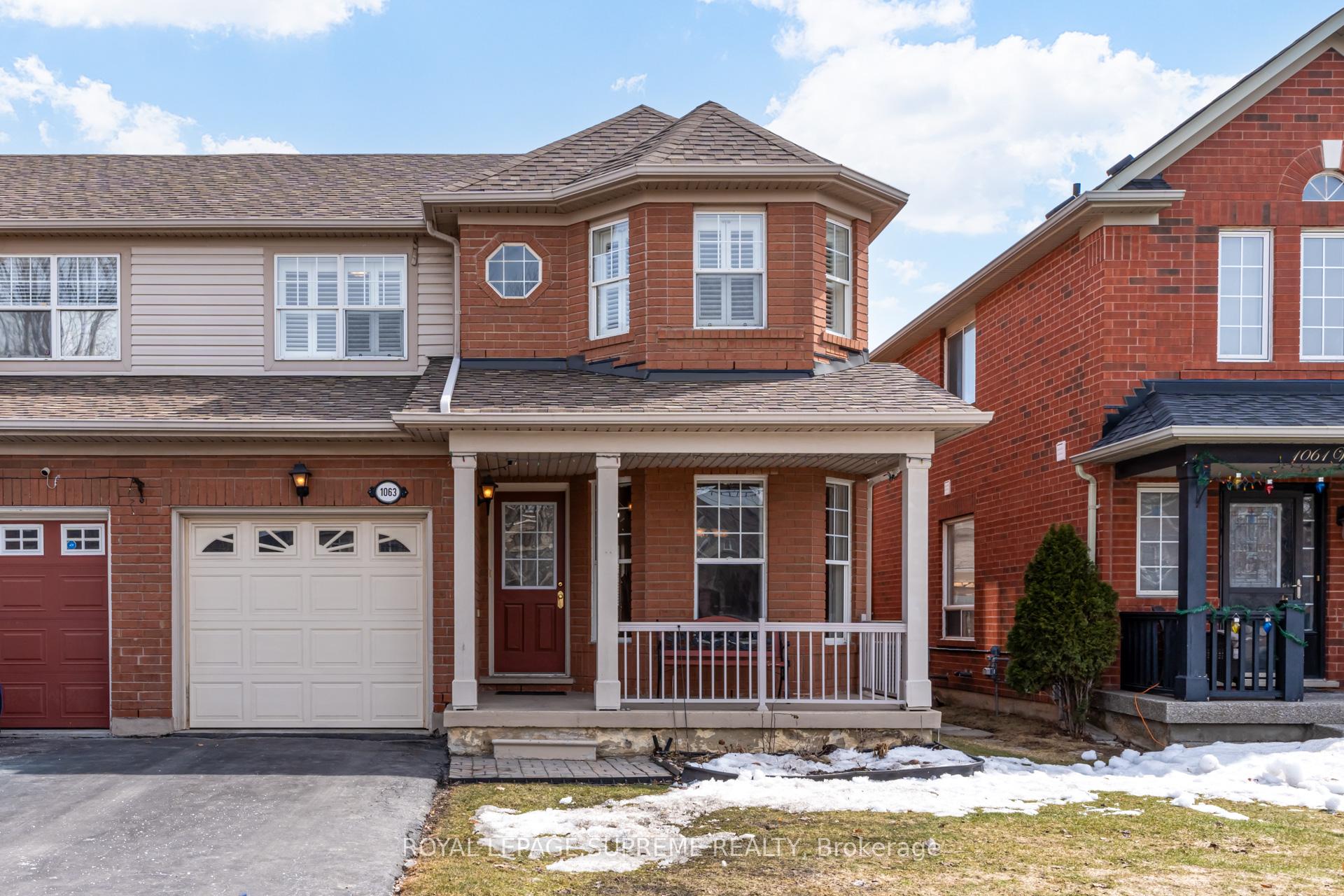 Front of 1063 Wallbrook Crescent