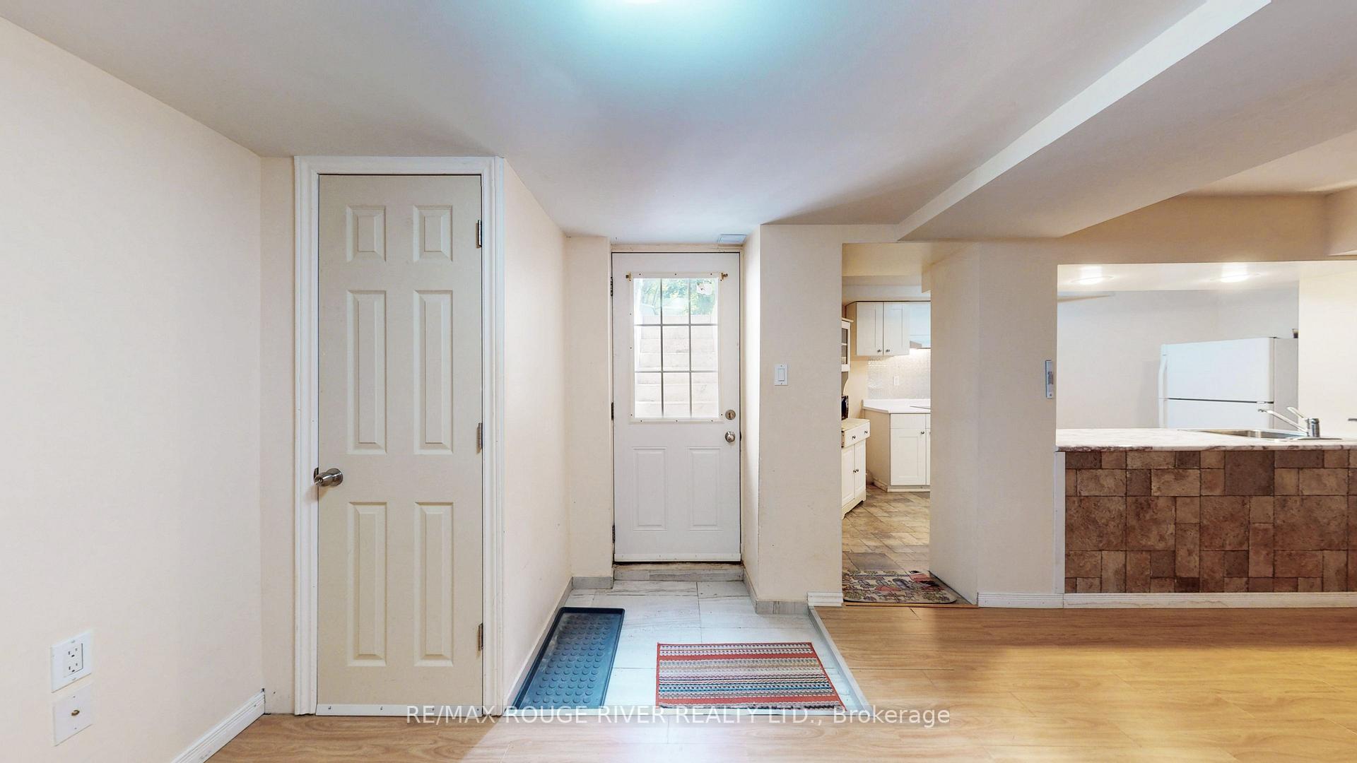 Photo 5 of Unit Bsmt, 1101 Windgrove Square, Pickering, Liverpool — HOMEH