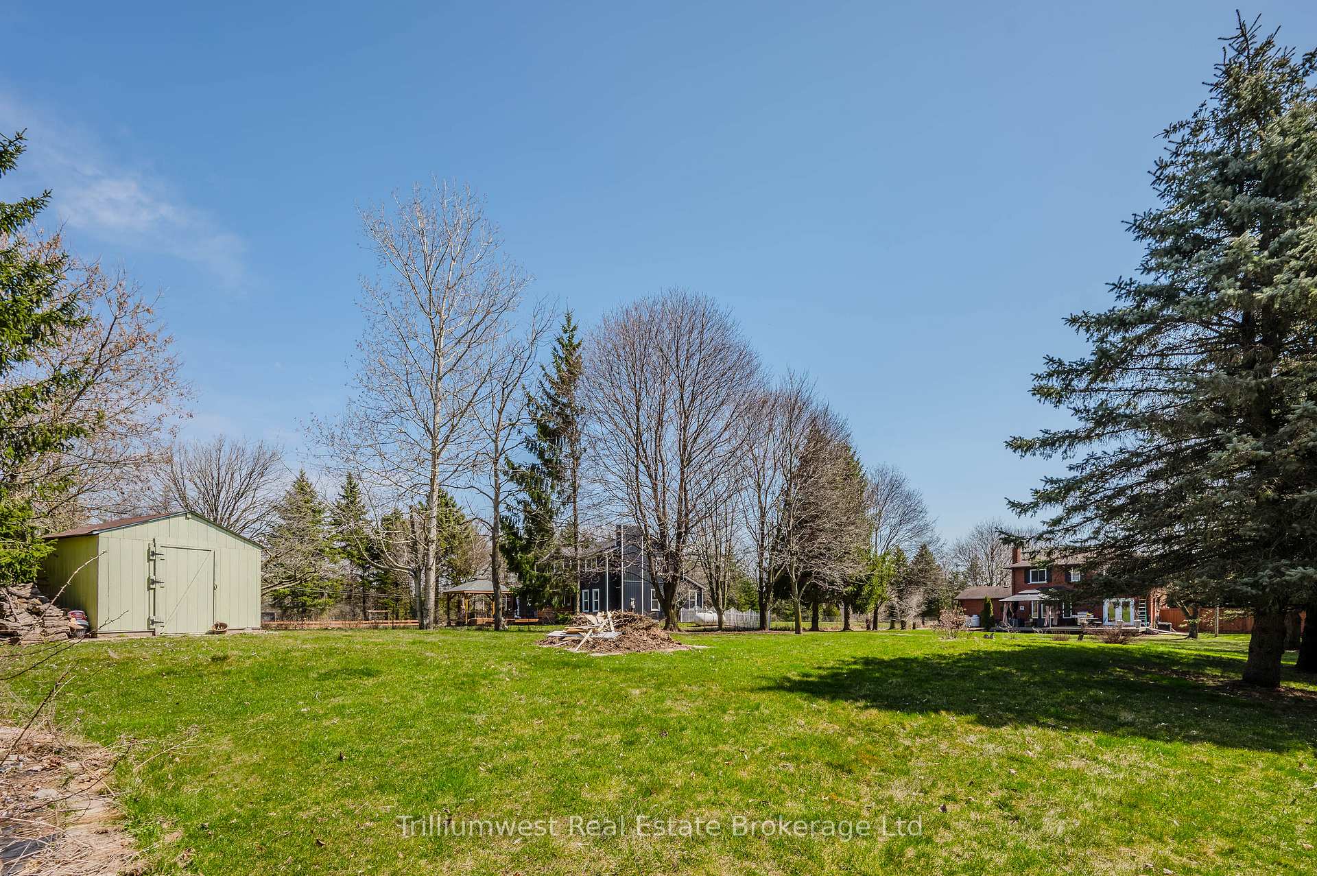 Photo 44 of 4032 Maddaugh Road, Puslinch, Crieff/Aikensville/Killean — HOMEH
