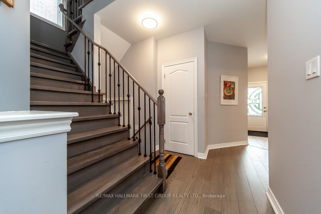 Photo 4 of 1825 Douglas Langtree Drive, Oshawa, Taunton — HOMEH