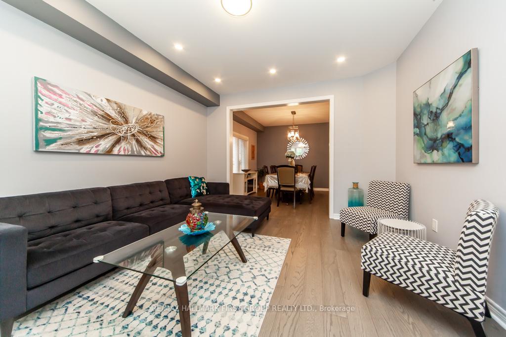 Photo 6 of 1825 Douglas Langtree Drive, Oshawa, Taunton — HOMEH