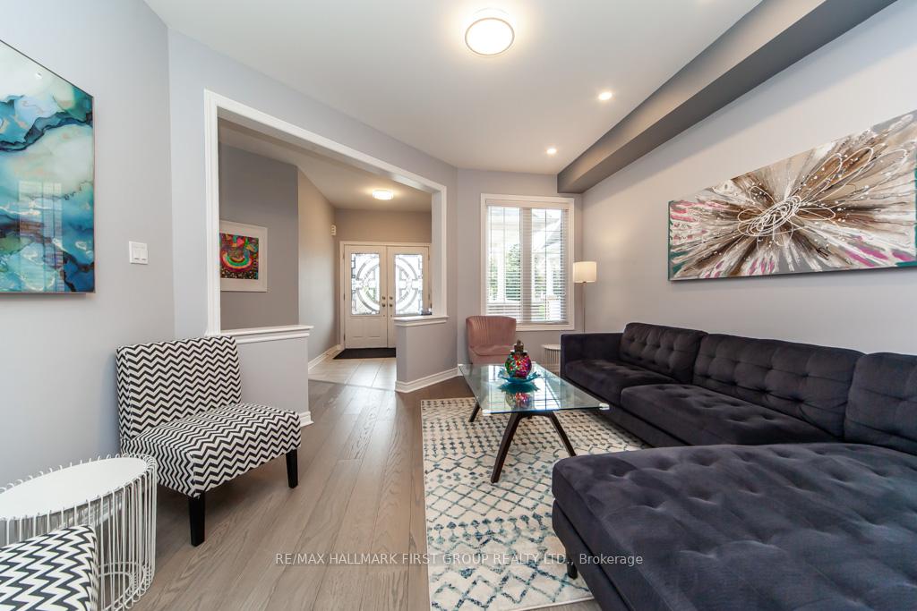 Photo 7 of 1825 Douglas Langtree Drive, Oshawa, Taunton — HOMEH