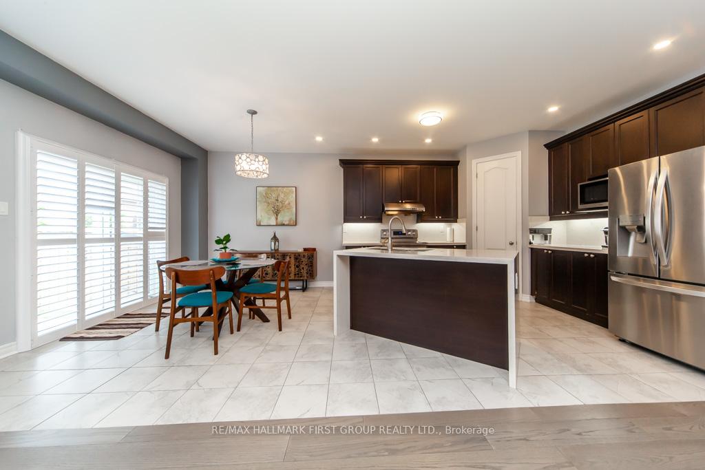 Photo 17 of 1825 Douglas Langtree Drive, Oshawa, Taunton — HOMEH