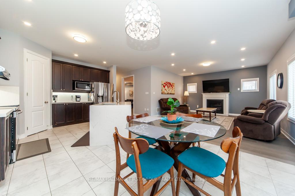 Photo 19 of 1825 Douglas Langtree Drive, Oshawa, Taunton — HOMEH