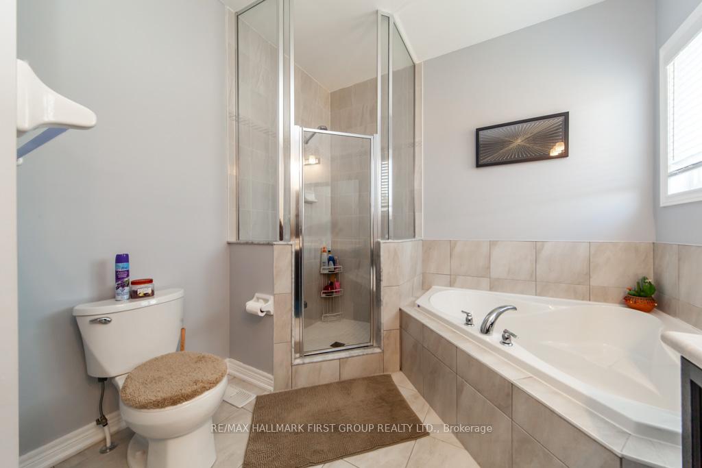 Photo 32 of 1825 Douglas Langtree Drive, Oshawa, Taunton — HOMEH
