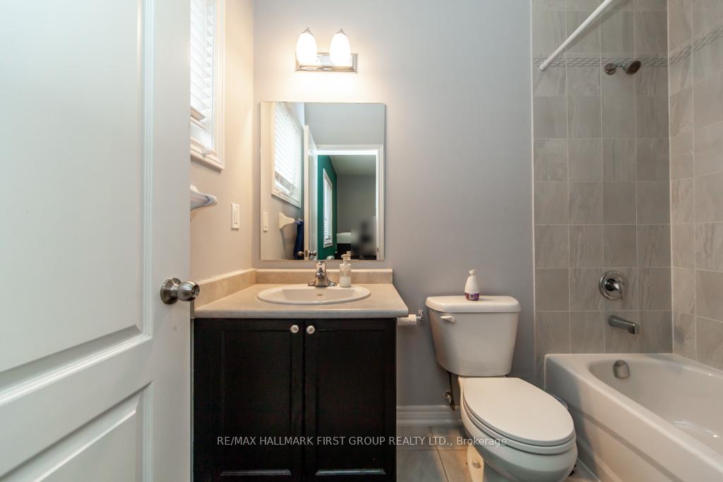 Photo 36 of 1825 Douglas Langtree Drive, Oshawa, Taunton — HOMEH