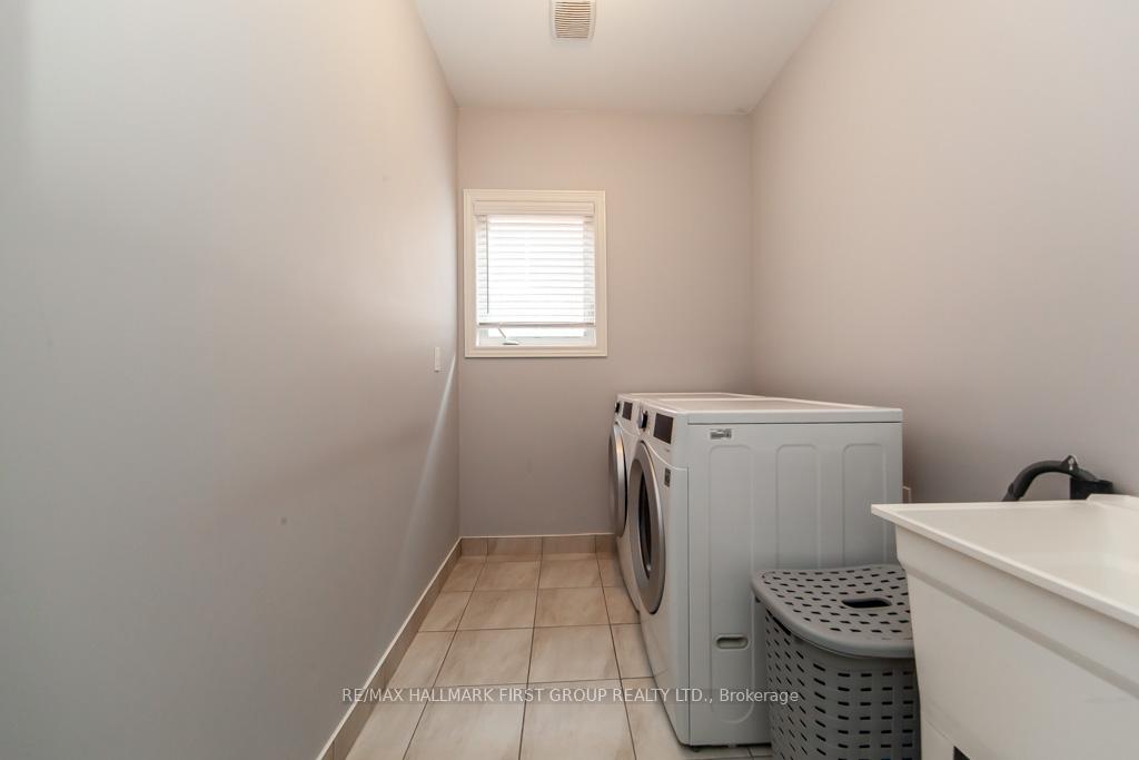 Photo 42 of 1825 Douglas Langtree Drive, Oshawa, Taunton — HOMEH