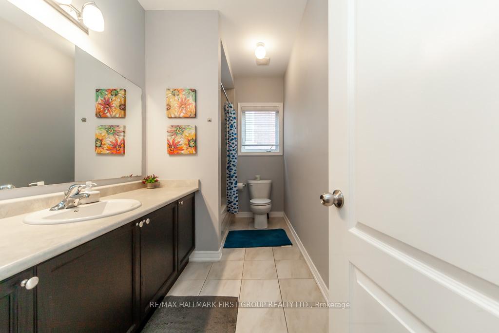 Photo 43 of 1825 Douglas Langtree Drive, Oshawa, Taunton — HOMEH