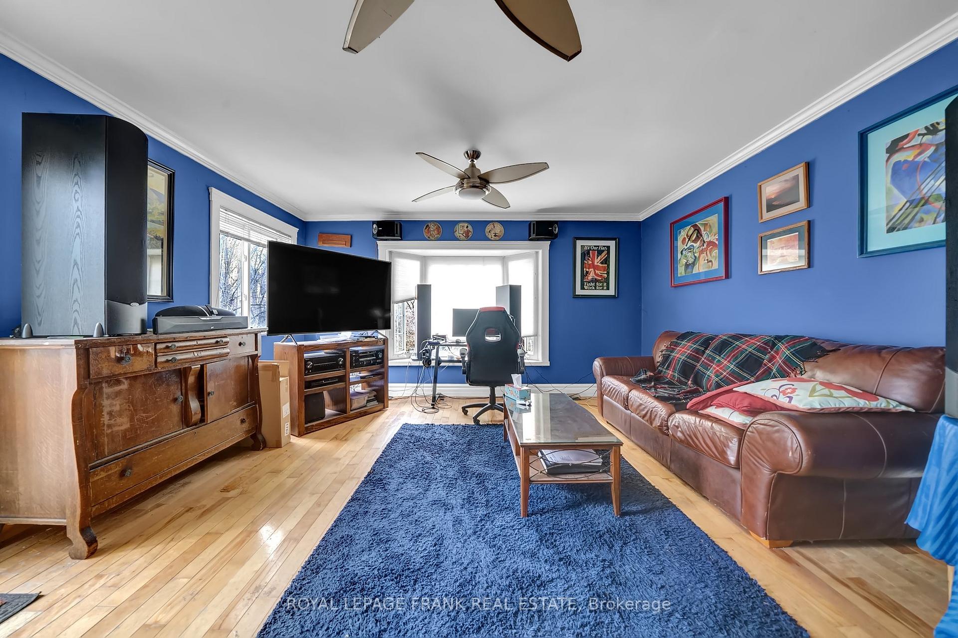 Photo 5 of 1994 Glendale Drive, Pickering, Liverpool — HOMEH