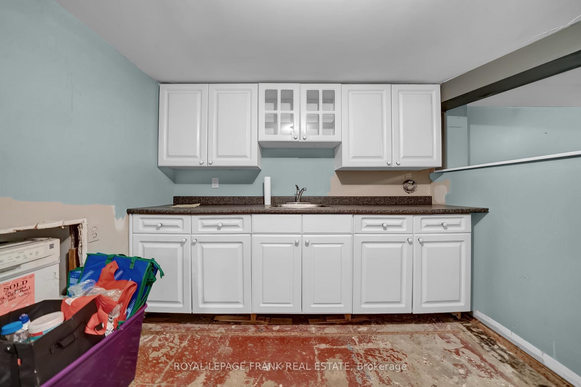 Photo 18 of 1994 Glendale Drive, Pickering, Liverpool — HOMEH