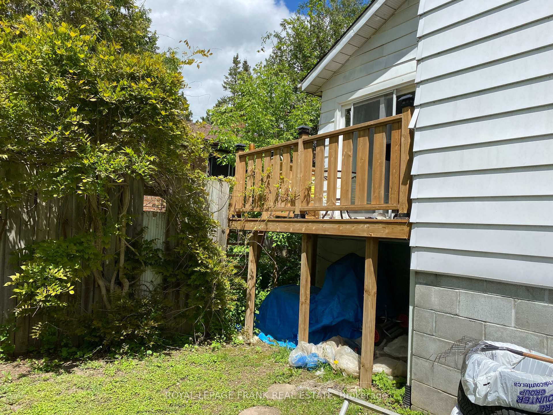 Photo 27 of 1994 Glendale Drive, Pickering, Liverpool — HOMEH