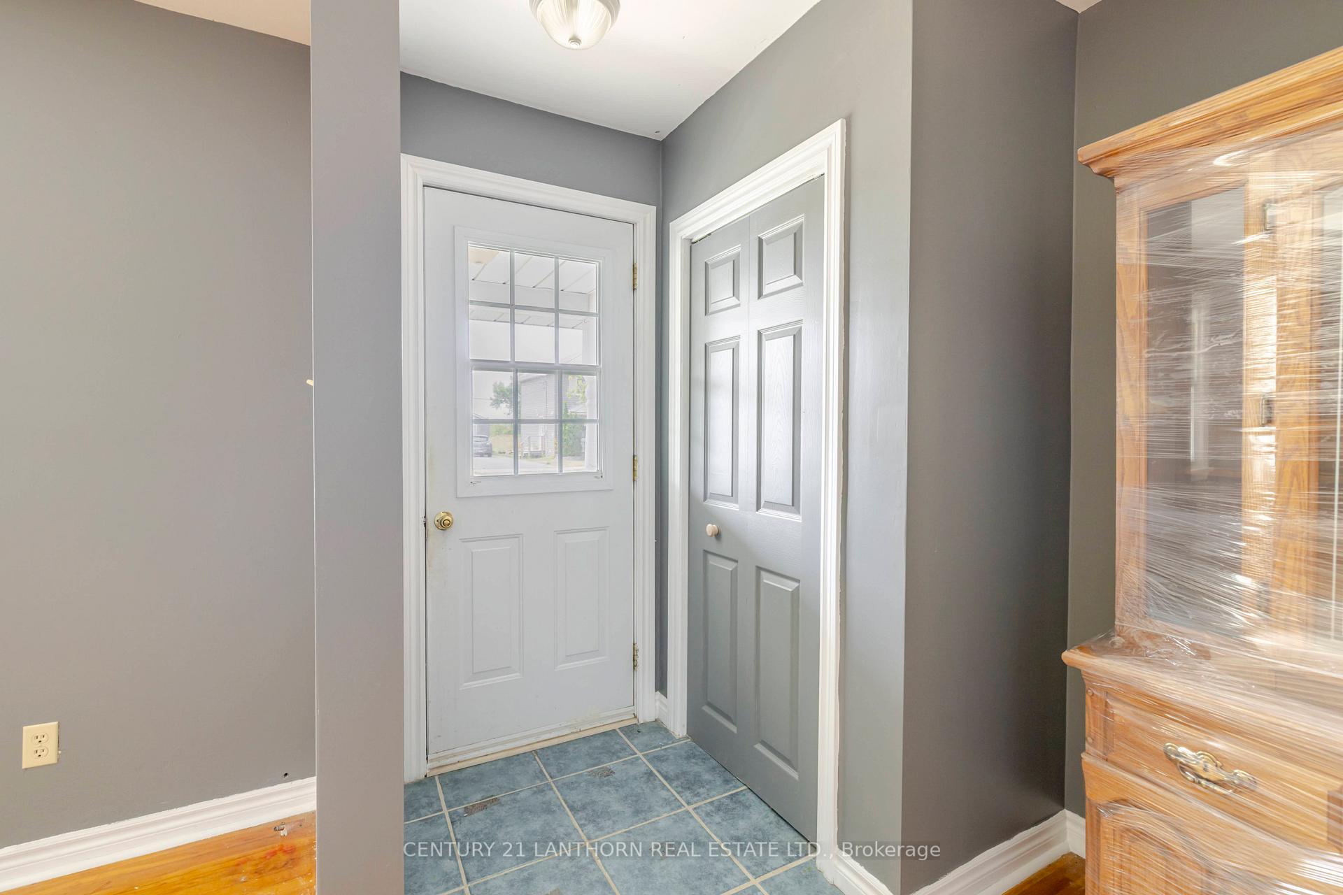 Photo 7 of 6 Inkerman Avenue, Prince Edward County, Hallowell Ward — HOMEH