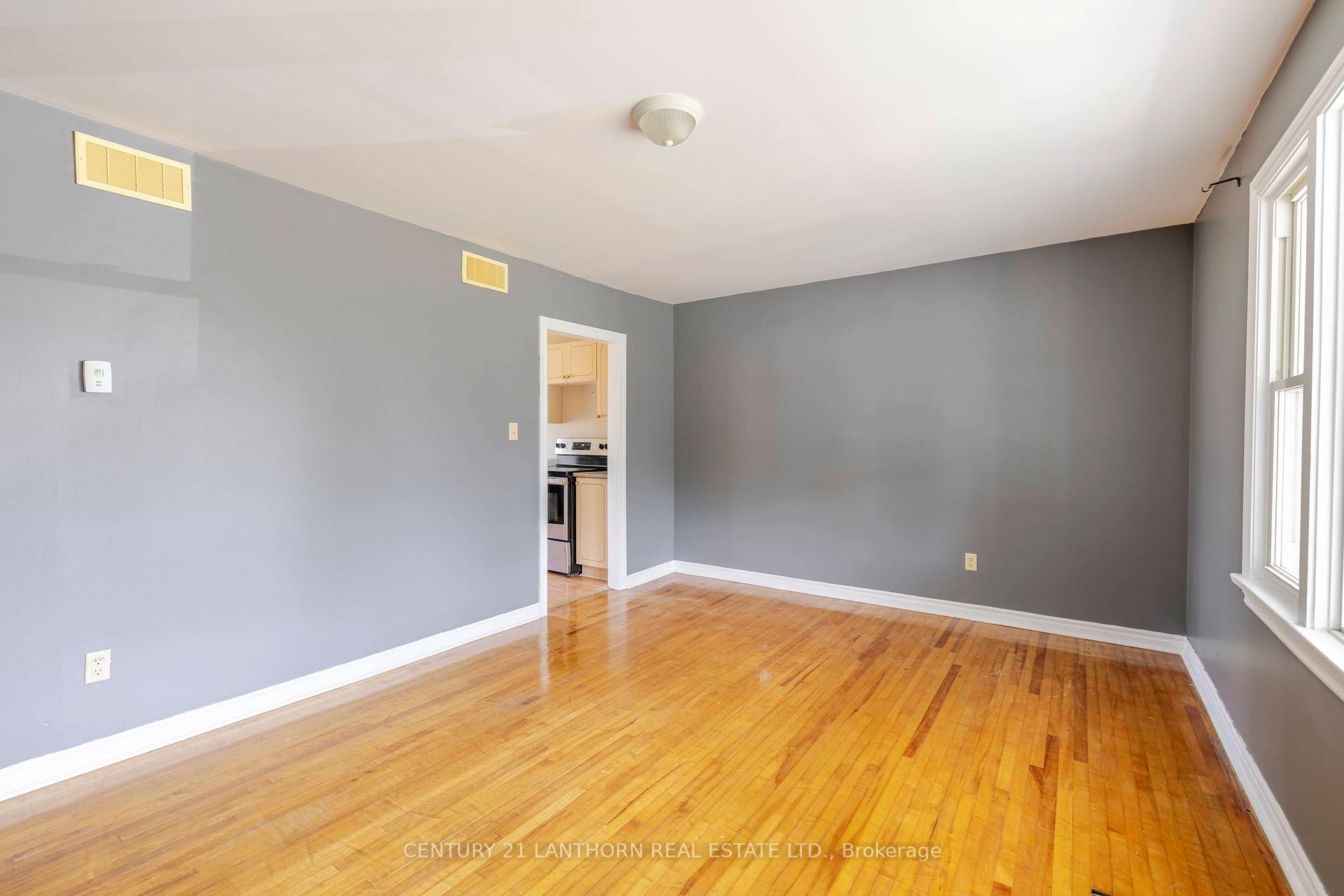 Photo 9 of 6 Inkerman Avenue, Prince Edward County, Hallowell Ward — HOMEH