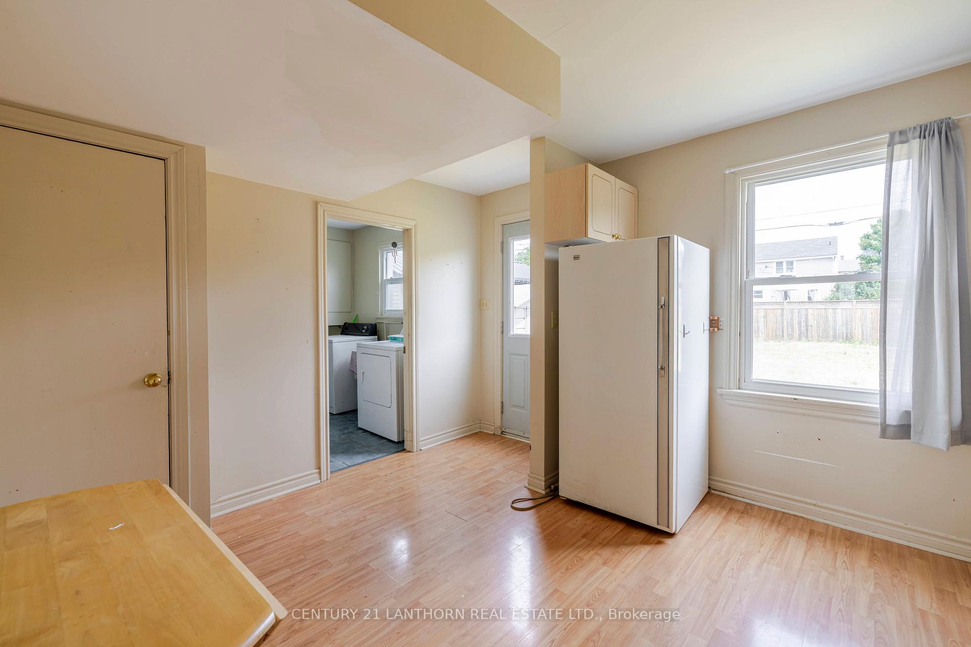 Photo 12 of 6 Inkerman Avenue, Prince Edward County, Hallowell Ward — HOMEH