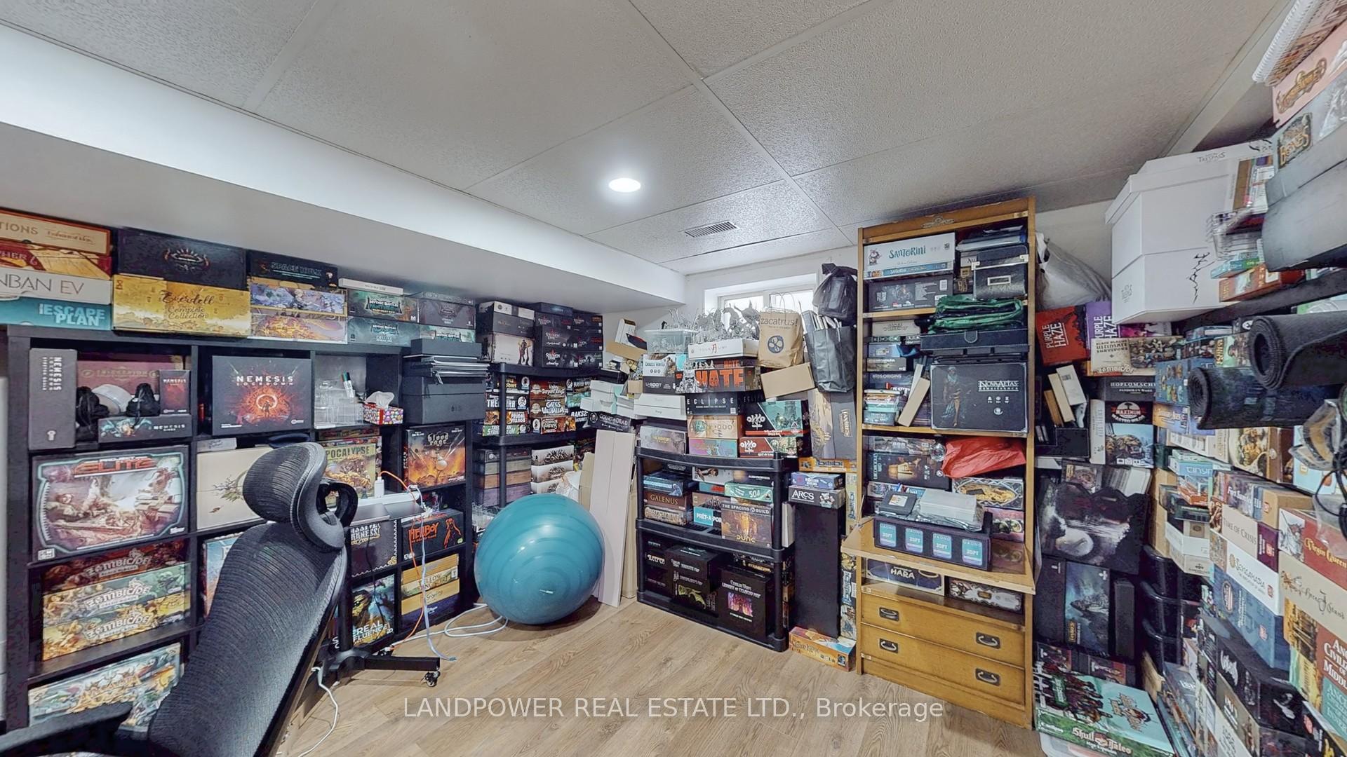 Photo 23 of 825 Naroch Boulevard, Pickering, Bay Ridges — HOMEH