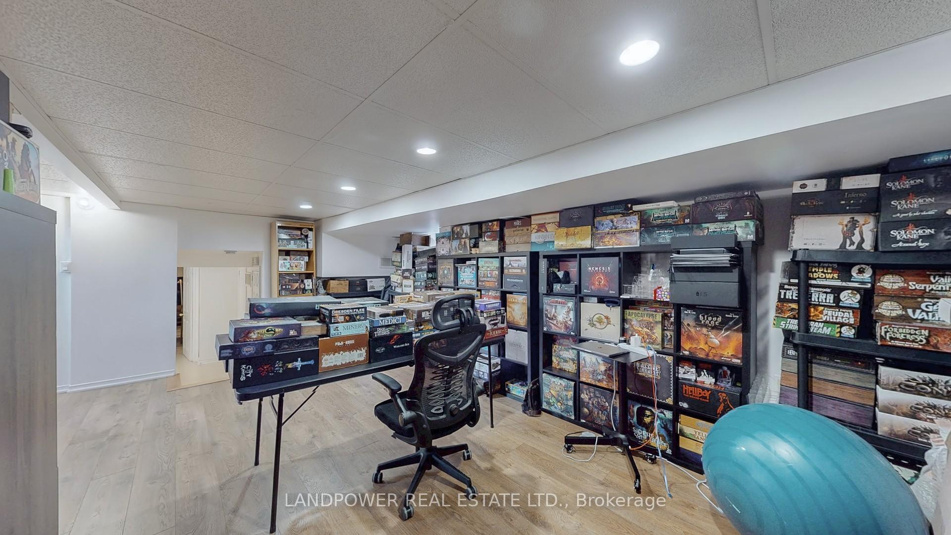 Photo 24 of 825 Naroch Boulevard, Pickering, Bay Ridges — HOMEH