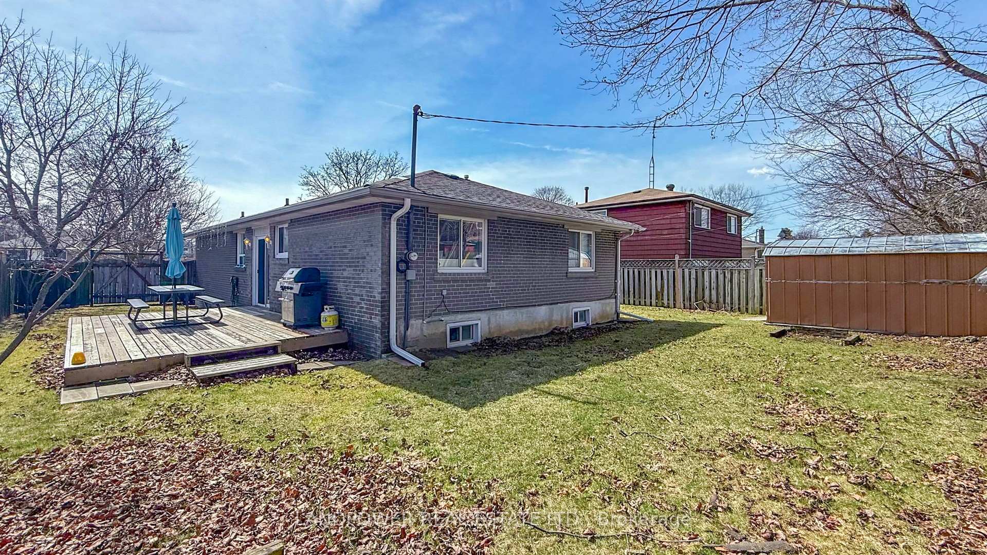 Photo 38 of 825 Naroch Boulevard, Pickering, Bay Ridges — HOMEH