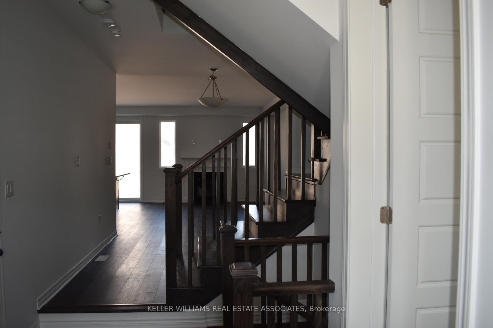 Photo 9 of 1219 Ferguson Drive, Milton, Bowes — HOMEH