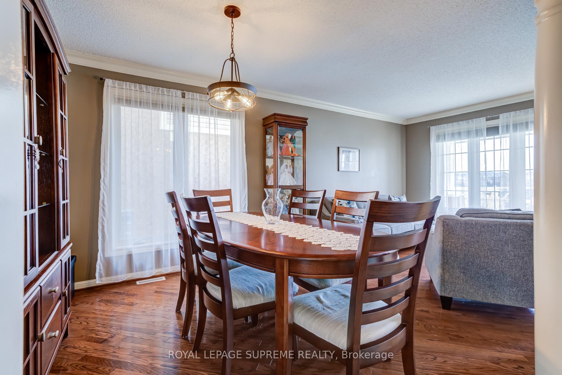 Photo 11 of 433 Trudeau Drive, Milton, Clarke — HOMEH