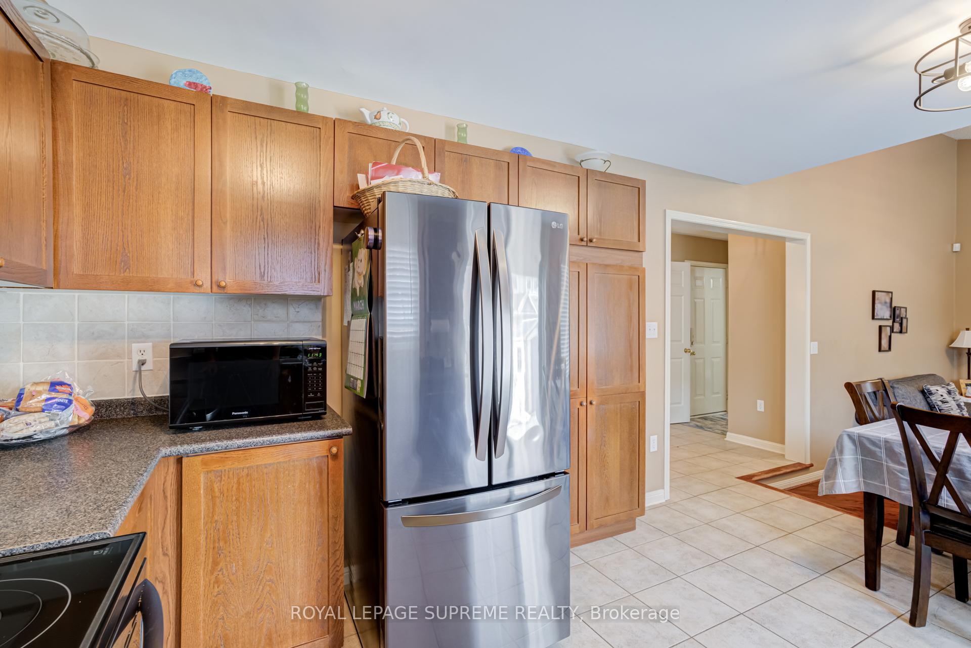 Photo 16 of 433 Trudeau Drive, Milton, Clarke — HOMEH