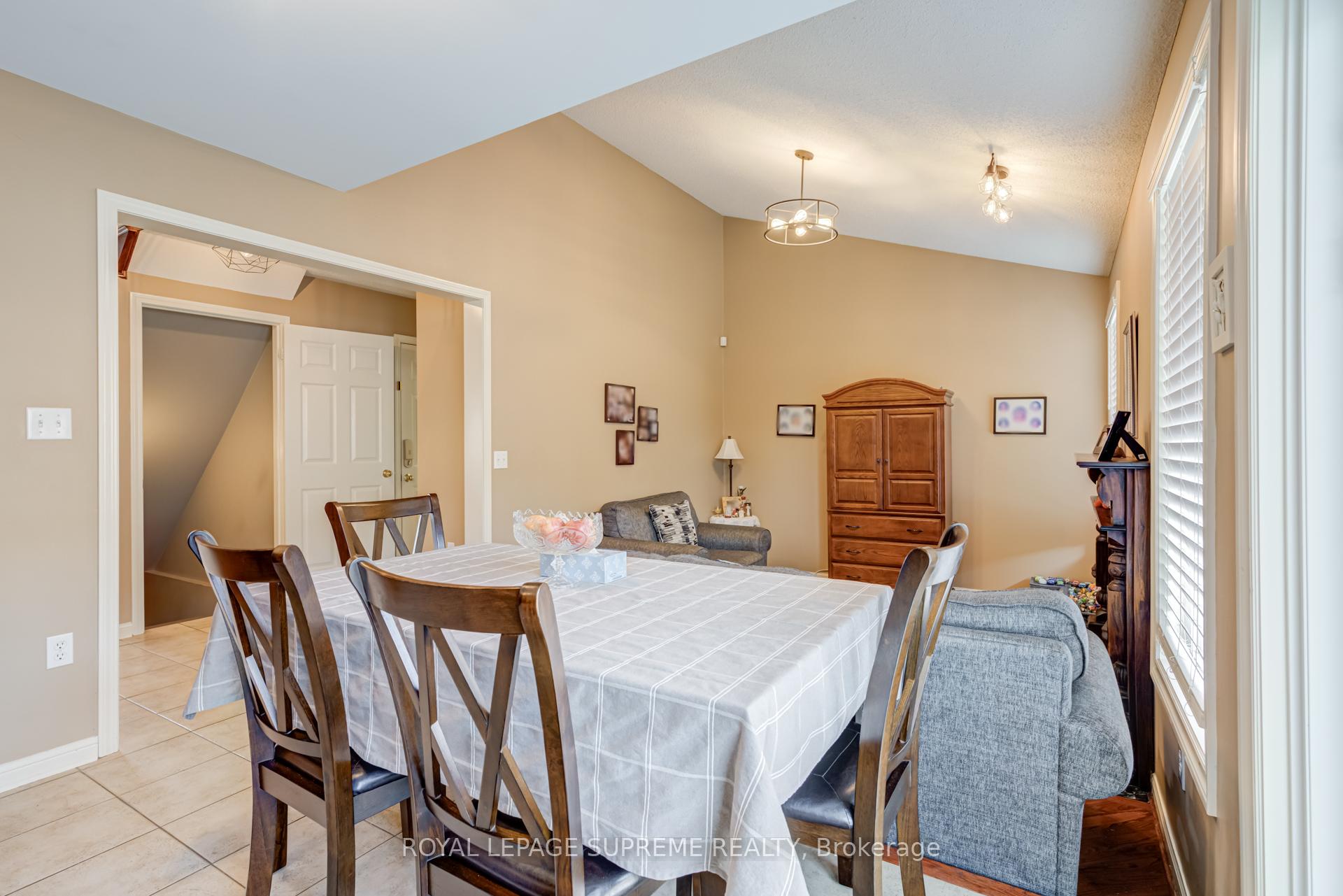 Photo 18 of 433 Trudeau Drive, Milton, Clarke — HOMEH