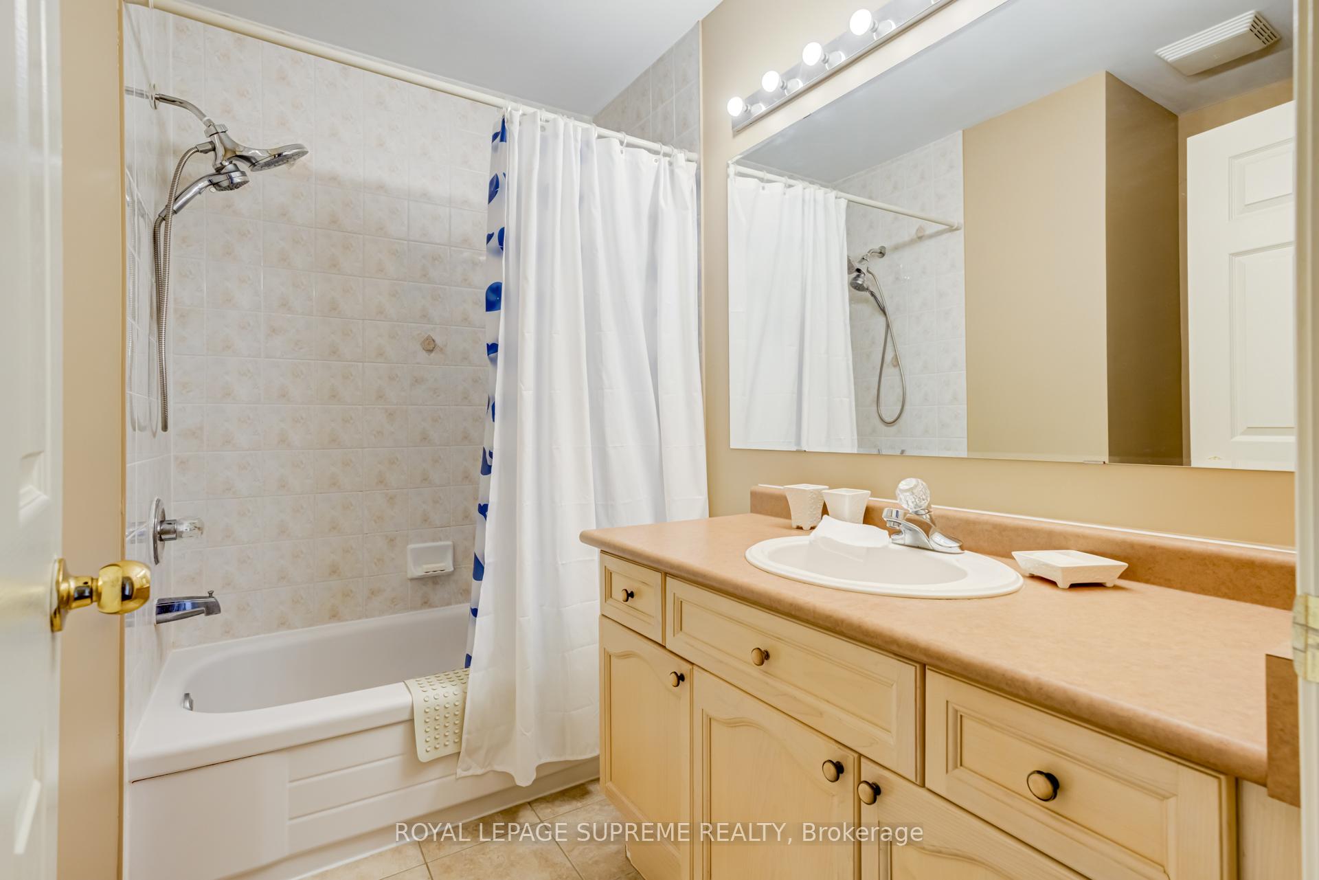 Photo 33 of 433 Trudeau Drive, Milton, Clarke — HOMEH
