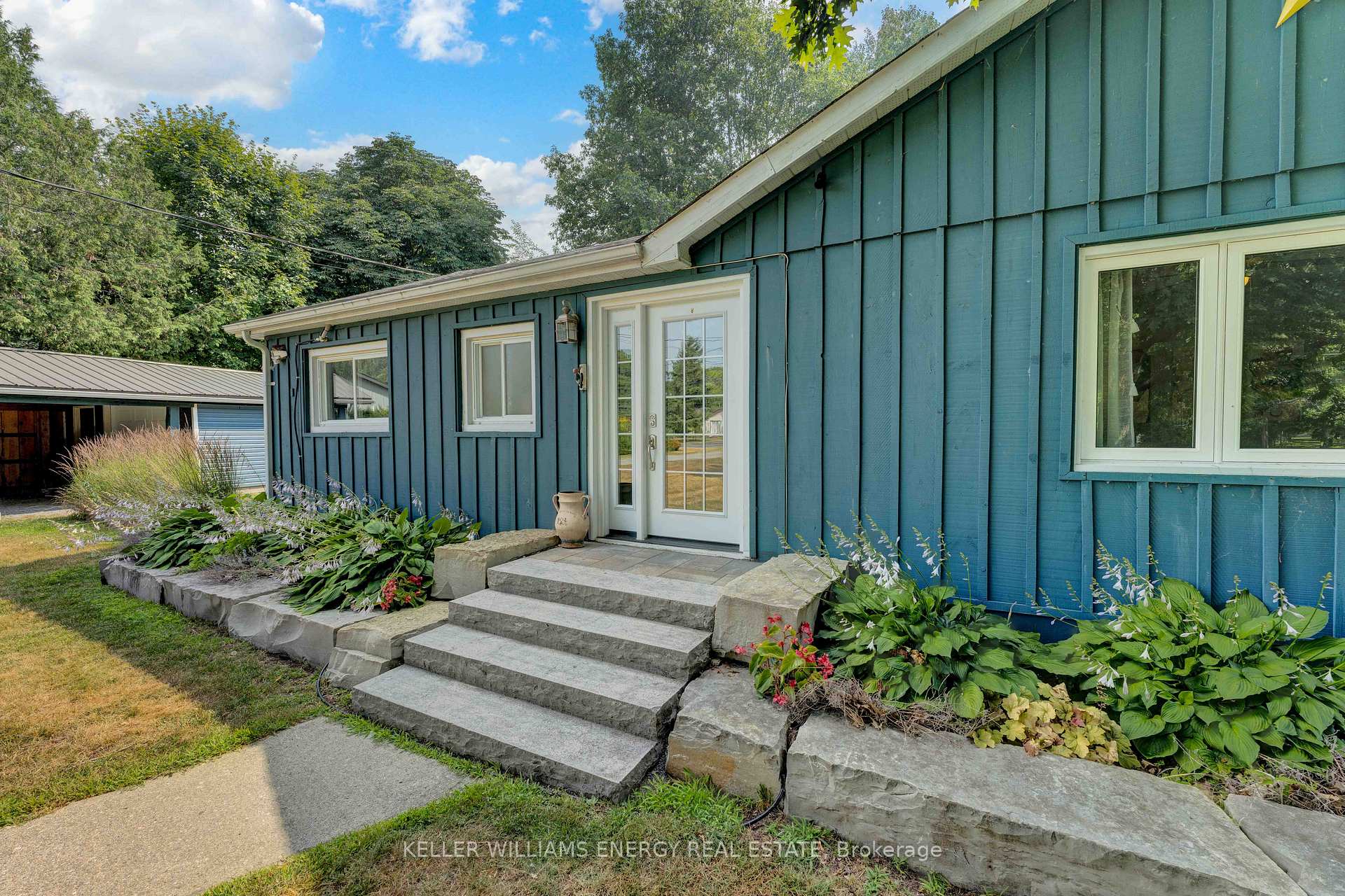 Photo 3 of 18 Lodge Road, Quinte West, Murray Ward — HOMEH