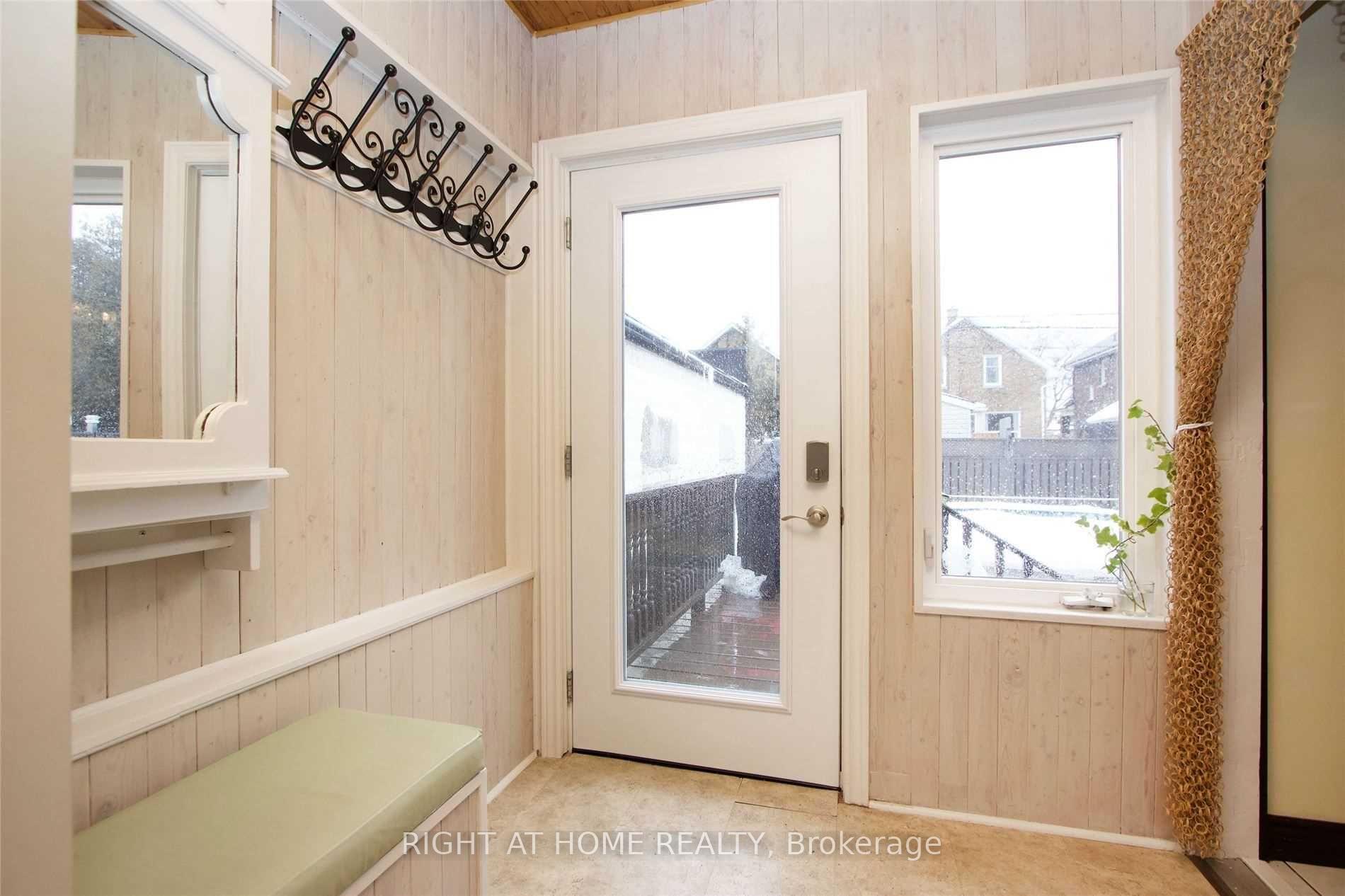 Photo 3 of 44 Gladstone Avenue, Oshawa, McLaughlin — HOMEH