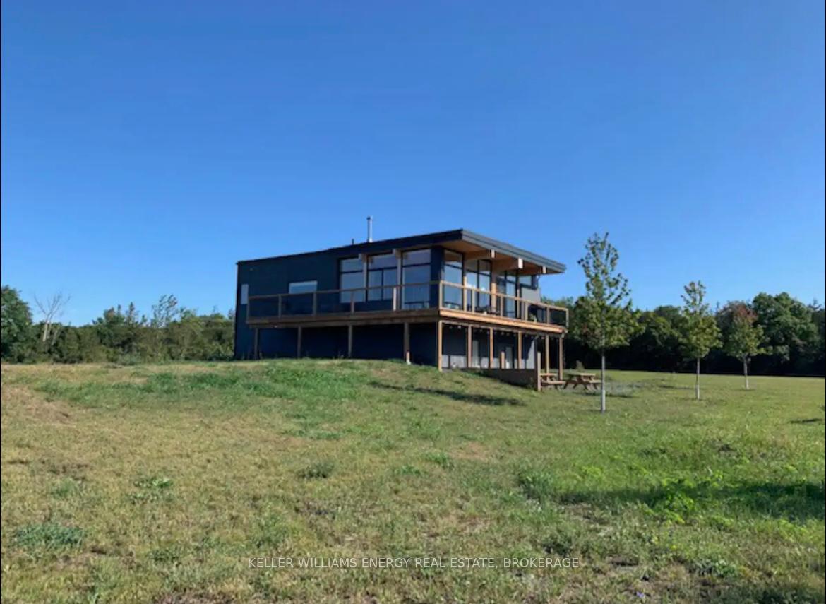 Photo 2 of 1594 County Road 7, Prince Edward County, North Marysburg Ward — HOMEH