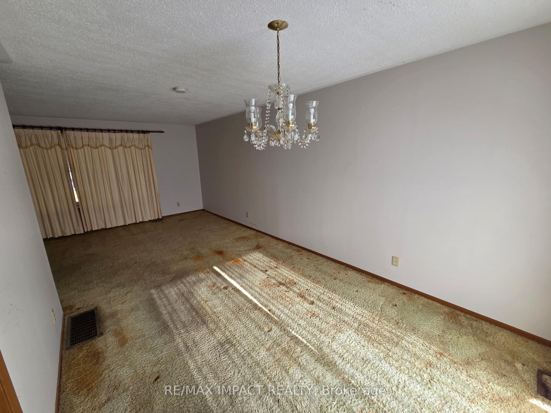 Photo 8 of 147 Burns Avenue, Quinte West, Sidney Ward — HOMEH
