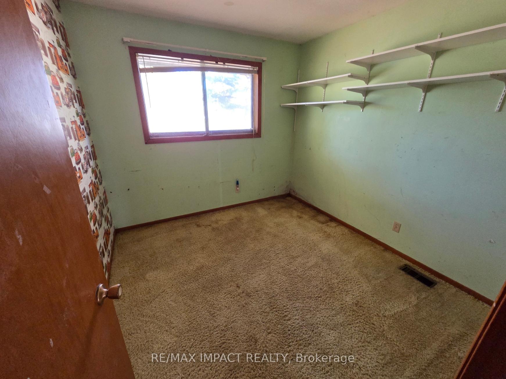 Photo 18 of 147 Burns Avenue, Quinte West, Sidney Ward — HOMEH
