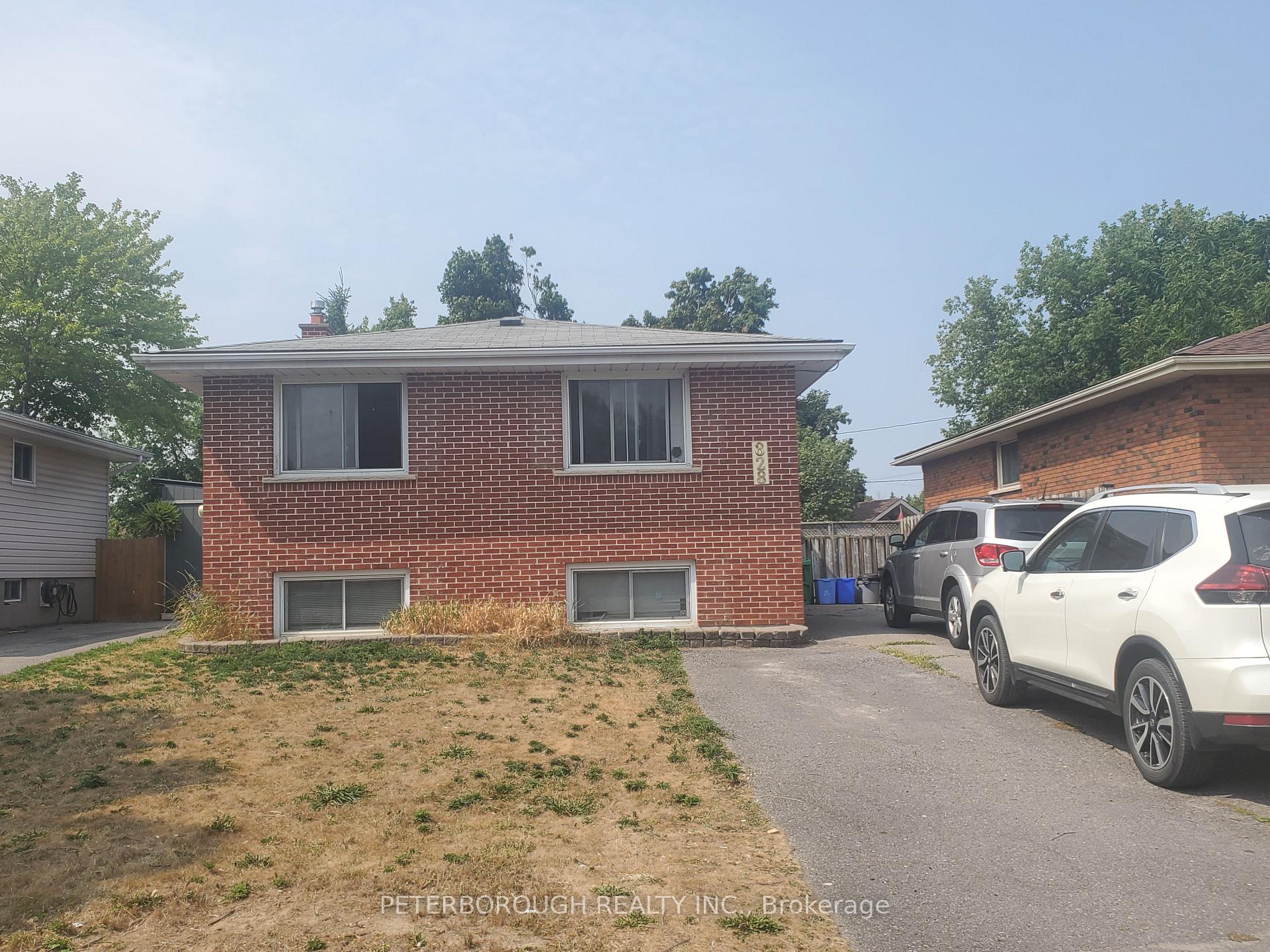 Front of Unit lower, 828 Cameron Street